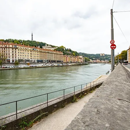 Clos Saint Benoit Lejlighed